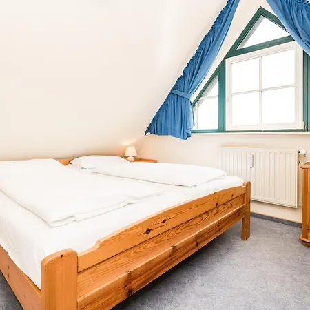 Apartment Haus Käpt`n Hein Cors 1 Og/dg
